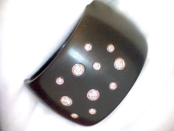 mit POM Delrin Schiene 18,5 x 5,5 mm Fassung 18 Kt. Weissgold Ring 2.7782.4W