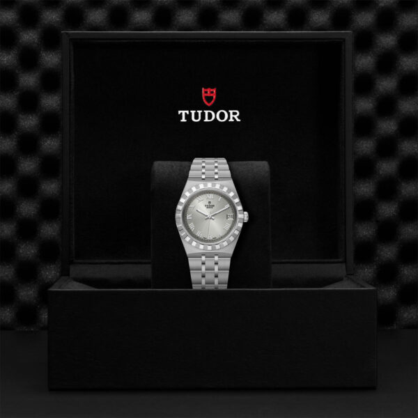 Tudor Royal   284000001