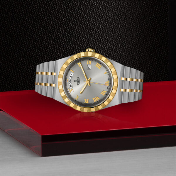 Tudor Royal   286030001