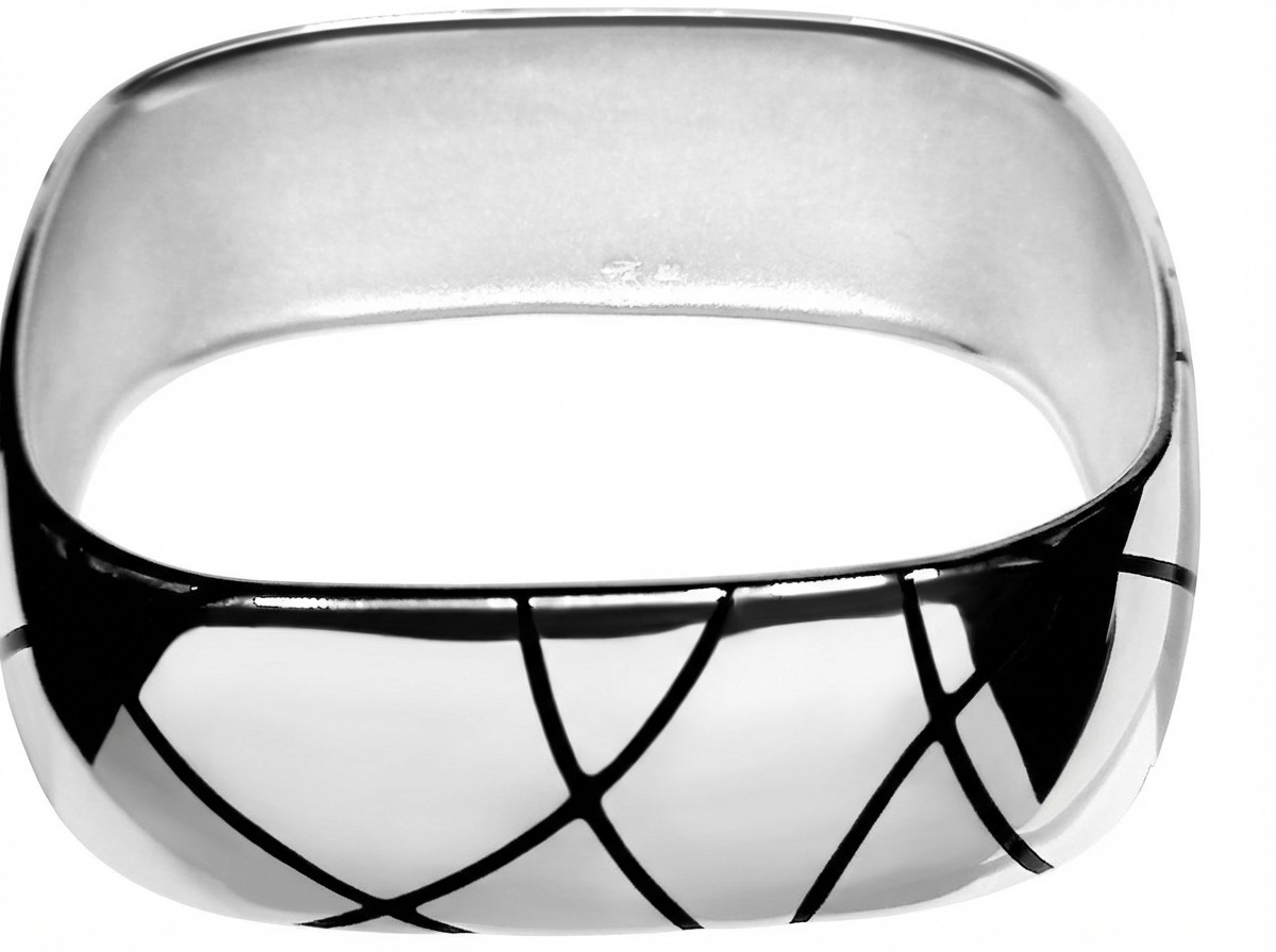 Quinn mit schwarzem Giessharz Armreif 0293440