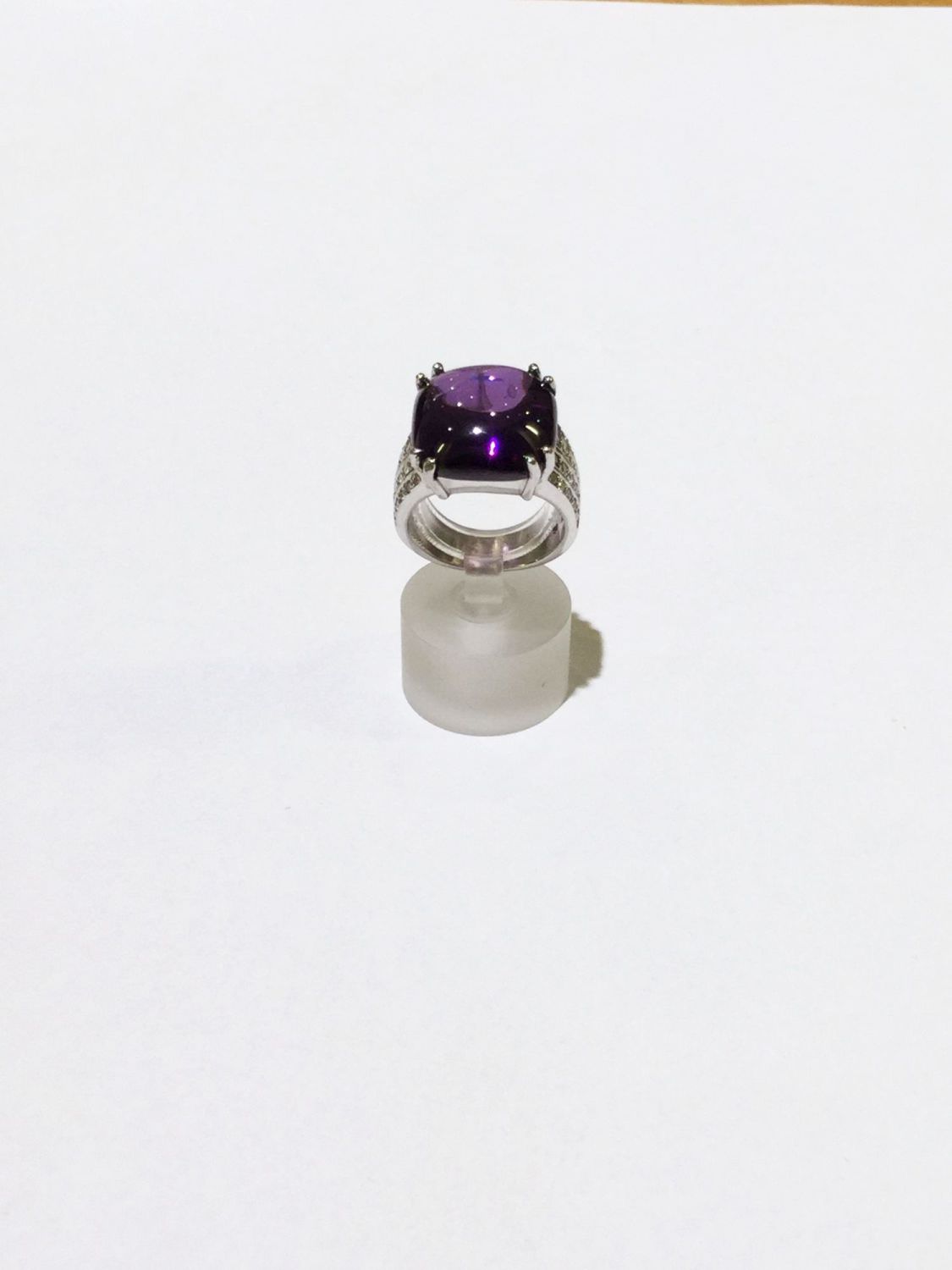 violett Cabochon Ring 01.1991ZV